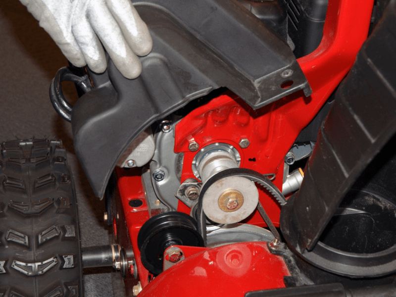 Hvordan bytte en utkasterreim på&nbsp;snøfreser